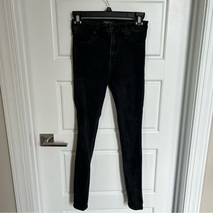 Abercrombie and Fitch Simone High Rise Jean Legging in Black/ Dark Wash